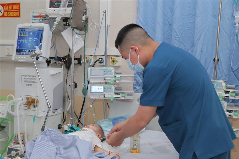 Cấp cứu thành công trẻ 26 tháng tuổi trường hợp bị Methemoglobin máu